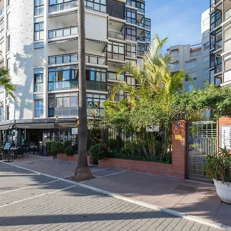 En Front De Apartment *