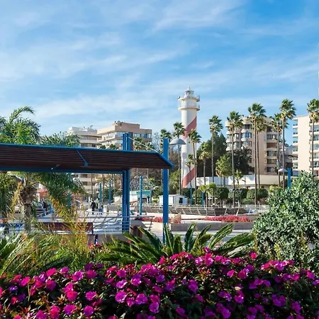 En Front De Διαμέρισμα *