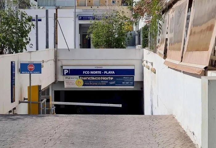 アパート En Front De *